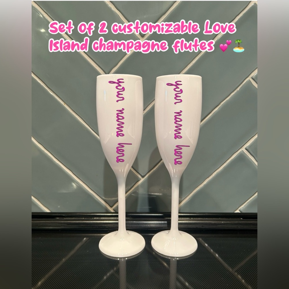 Love Island set of 2 customizable champagne flutes 🏝️💕